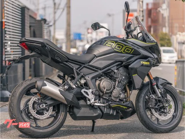 TRIUMPH 800 2026 — миниатюра 4