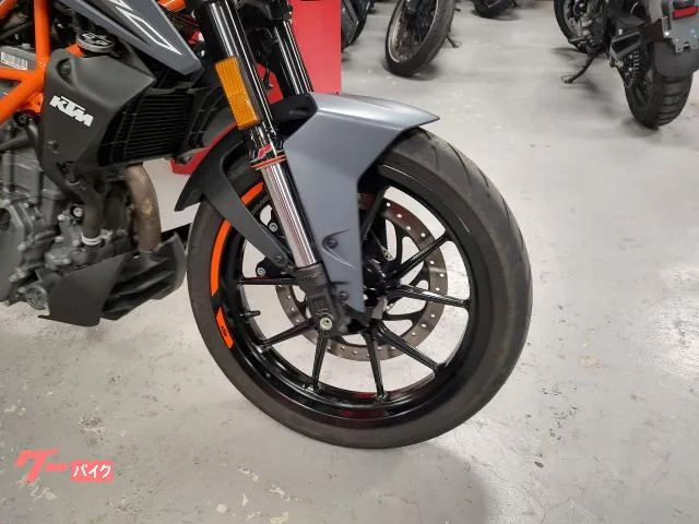 KTM 390 2023 — миниатюра 2