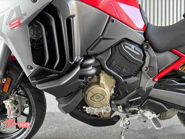 DUCATI V4S 2025 — миниатюра 2