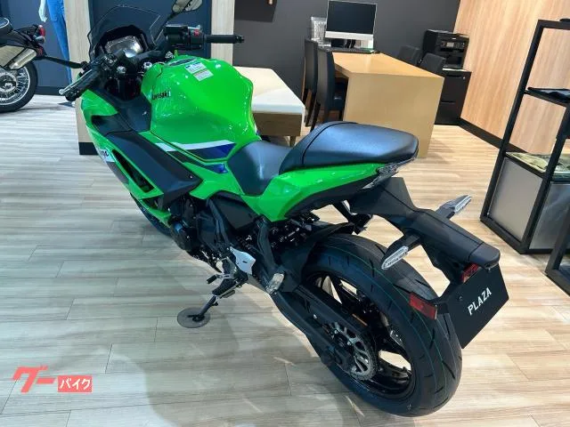 Kawasaki Ninja 650 MY2026 ETC2.0 - KTRC 2026 — миниатюра 2