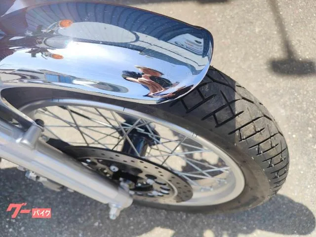 Yamaha SR400 2022 — миниатюра 3