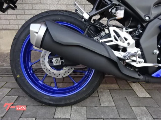 Yamaha YZF-R15 2023 — миниатюра 3
