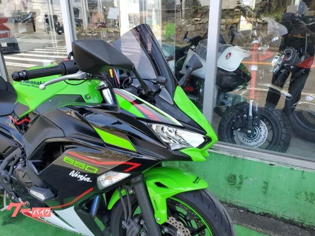 Kawasaki Ninja 650KRT 2022 ETC USB 2022 — миниатюра 3