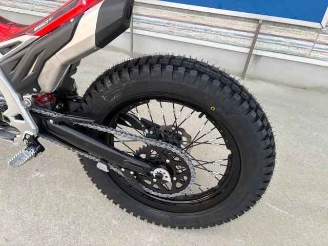 Beta 2T 250 2026 — миниатюра 2