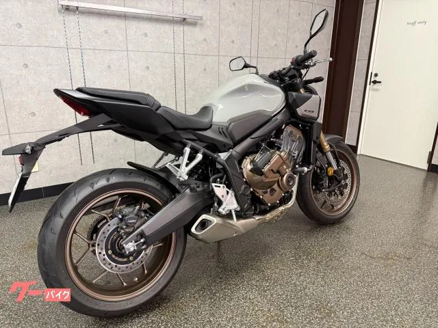 Honda CB650R E-Clutch 2024 — миниатюра 3