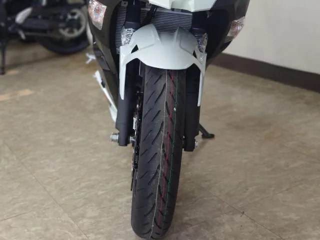 Kawasaki Ninja 400 2026 — миниатюра 4