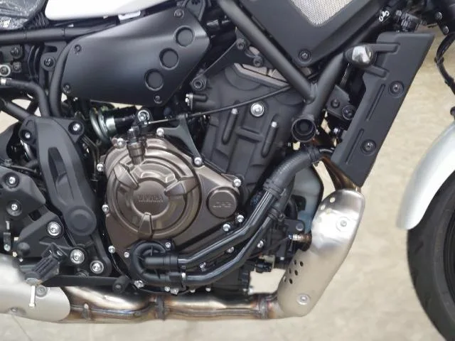 Yamaha XSR700 2025 — миниатюра 2
