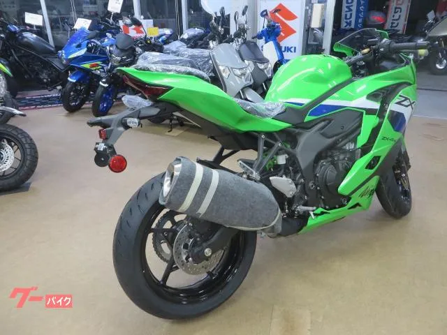 Kawasaki Ninja ZX-4RR 2026 — миниатюра 2