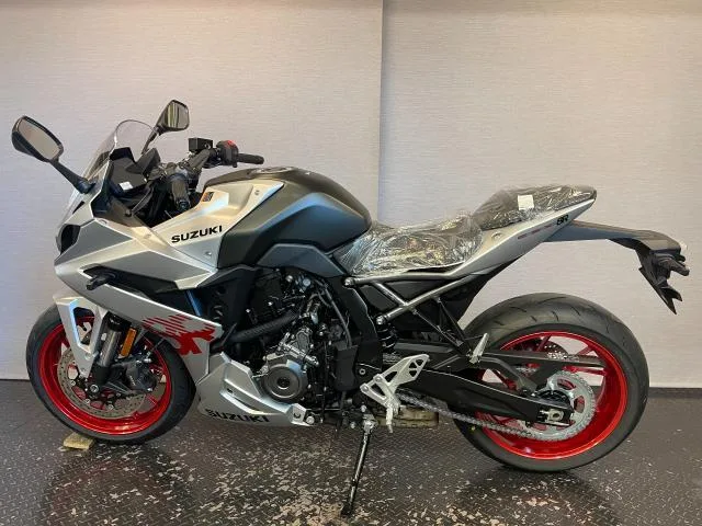 Suzuki GSX-8R EM1AA 2026 — миниатюра 4