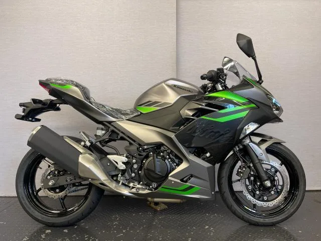 Kawasaki Ninja 4008BL-EX400L 2026 — миниатюра 3