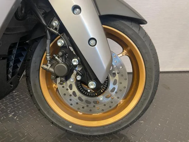 Yamaha NMAX155 8BK-SG92J 9 2026 — миниатюра 2