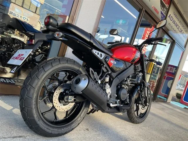 Yamaha XSR125 2023 — миниатюра 2