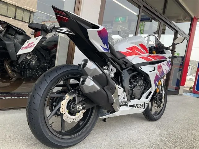 Honda CBR250RR 2025 — миниатюра 5