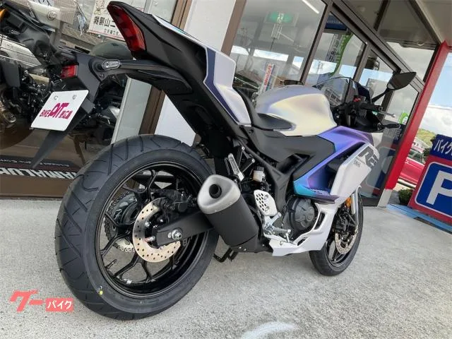 Yamaha YZF-R25 2025 — миниатюра 2