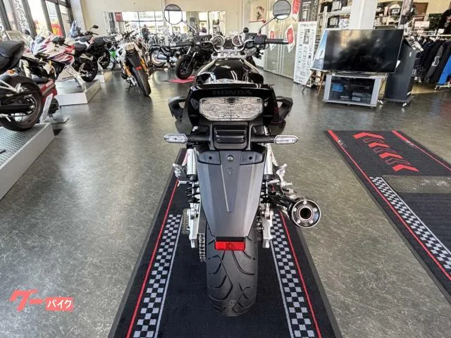 Honda CB1300Super Four Final Edition 2025 — миниатюра 4