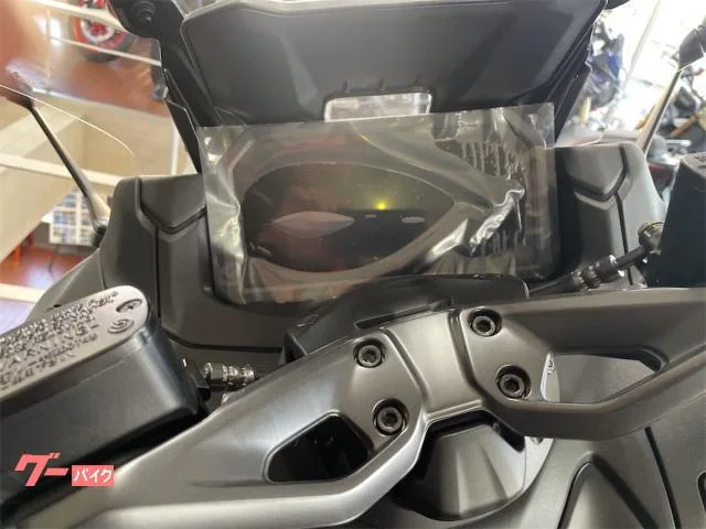 Yamaha TMAX560 25th Anniversary ABS 2026 — миниатюра 2