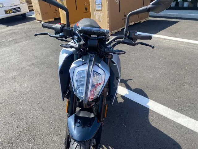 KTM 125 2022 — миниатюра 3
