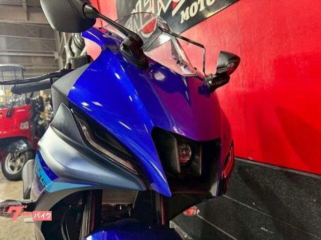Yamaha YZF-R15 1 2023 — миниатюра 3