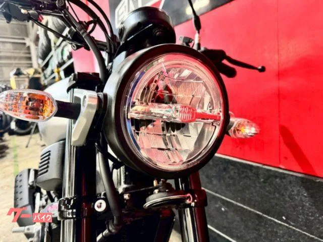 Yamaha XSR155 FI LED ETC USB 1 2022 — миниатюра 3