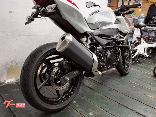 Kawasaki Z400 ABS ETC USB 2022 — миниатюра 2