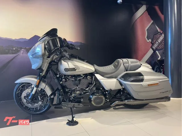 HARLEY-DAVIDSON CVO FLHXSE 2023 — миниатюра 4
