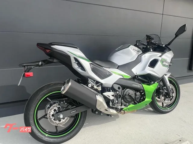 Kawasaki Ninja 7 Hybrid 2025 — миниатюра 3