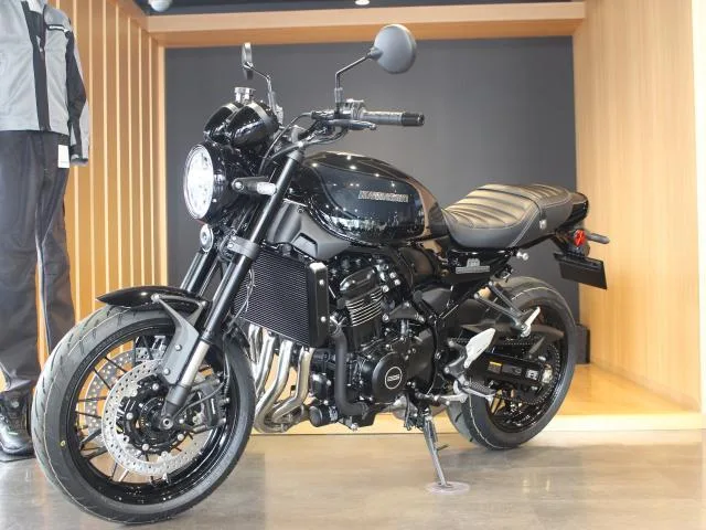 Kawasaki Z900RS 2026 — миниатюра 5