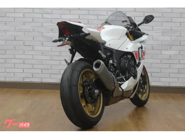 Yamaha YZF-R1/ 2022 — миниатюра 4