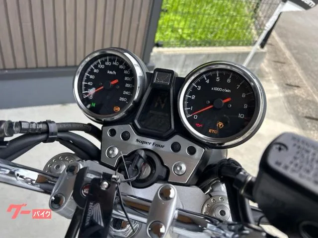 Honda CB1300Super Four SP Final Edition 2025 — миниатюра 4