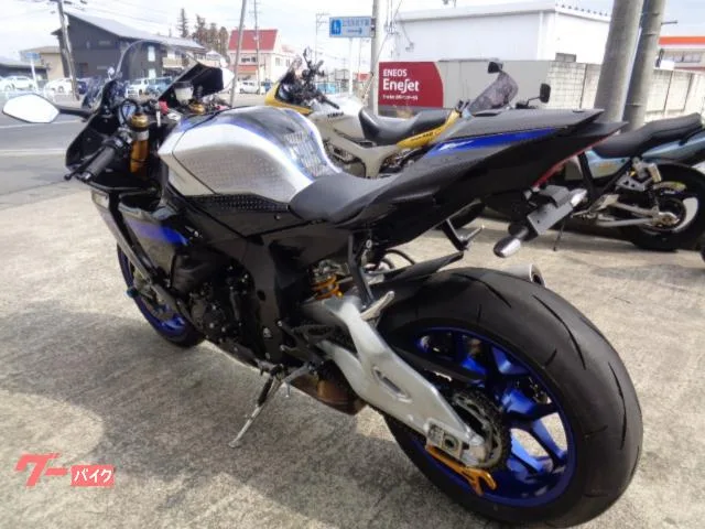 Yamaha YZF-R1M 2022 — миниатюра 4