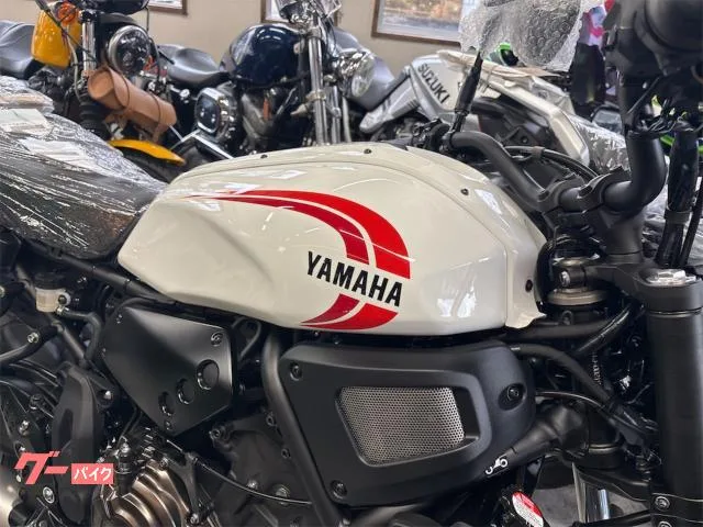 Yamaha XSR700 2026 — миниатюра 4