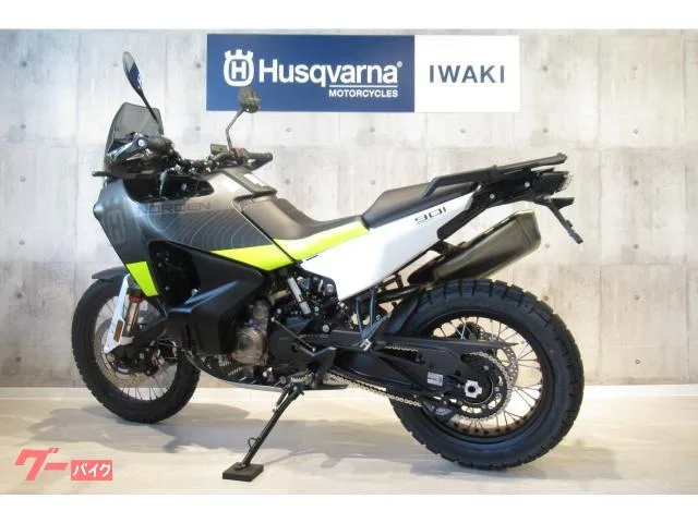 HUSQVARNA 901 2023 — миниатюра 2