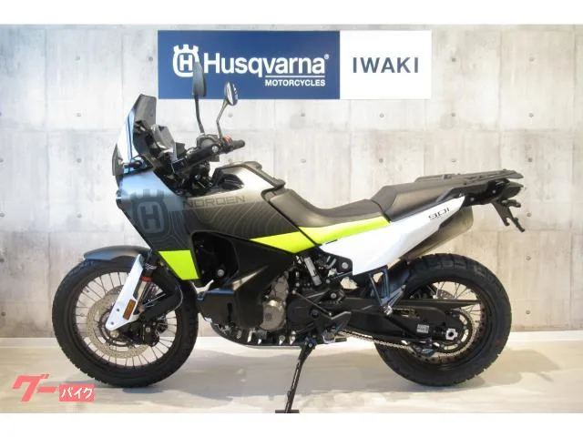 HUSQVARNA 901 2023 — миниатюра 4