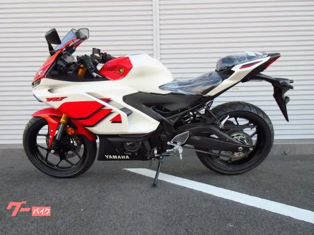 Yamaha YZF-R25 70th Anniversary Edition 2026 — миниатюра 2