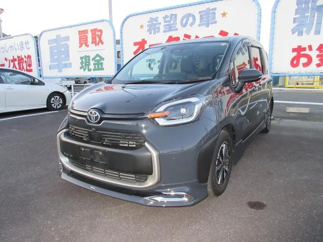 Toyota SIENTA HYBRID Z 2023 — фото 1, купить с доставкой в Москву