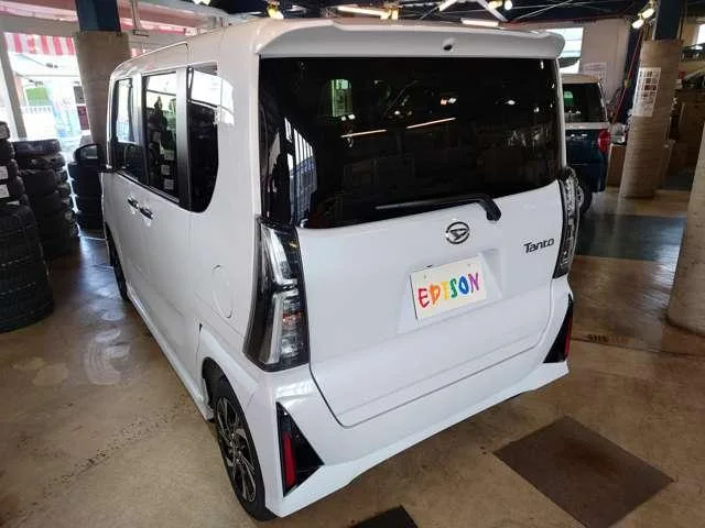 Daihatsu TANTO CUSTOM X 2023 — миниатюра 3