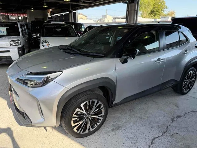 Toyota YARIS CROSS HYBRID Z 2022 — миниатюра 4