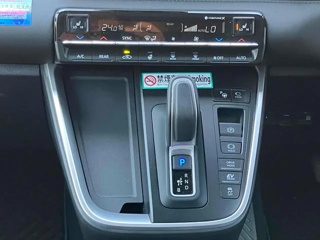 Toyota VOXY HYBRID S-Z 2025 — миниатюра 2