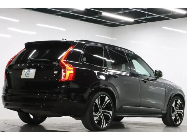 Volvo XC90 RECHARGE ULTIMATE T8 AWD PLUGIN HYBRID 2023 — миниатюра 2