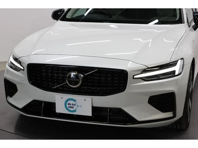 Volvo V60 ULTRA T6 AWD PLUGIN HYBRID 2025 — миниатюра 5