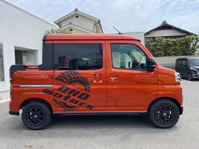 Daihatsu ATRAI ATRAI DECKVAN 2023 — миниатюра 2