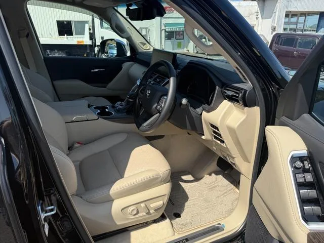 Toyota Land Cruiser ZX 2023 — миниатюра 4