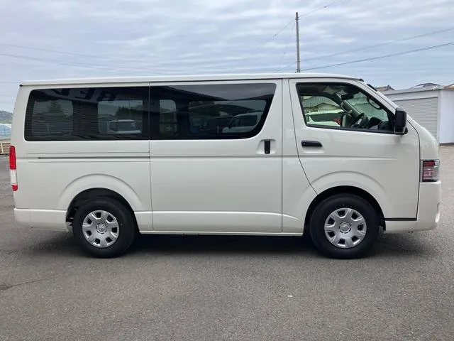Toyota HIACE VAN DX GL PACKAGE 2026 — миниатюра 2