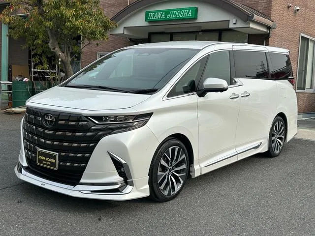 Toyota ALPHARD HYBRID Z 2023 — фото 1, купить с доставкой в Москву