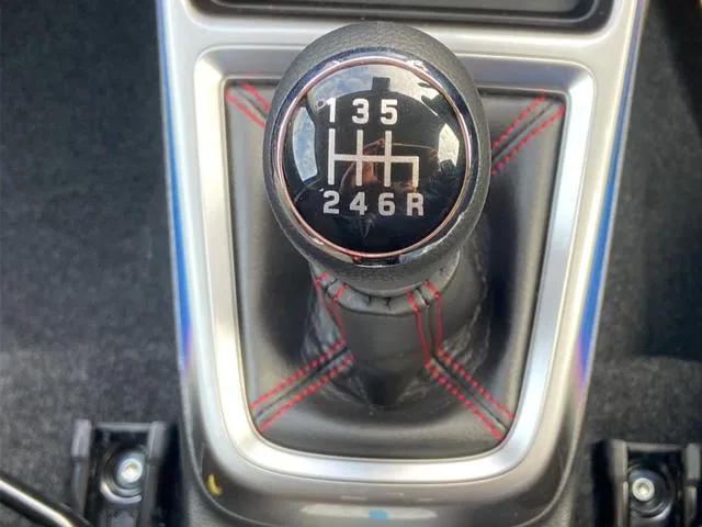 Suzuki SWIFT SPORT ZC33S FINAL EDITION 2025 — миниатюра 3
