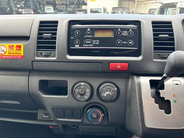 Toyota HIACE VAN LONG DX GL PACKAGE 2023 — миниатюра 3