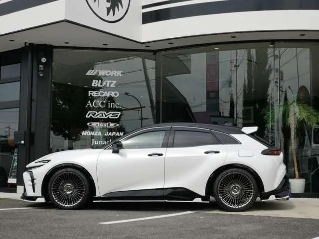 Toyota CROWN SPORT 2024 — миниатюра 4