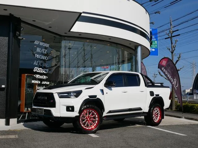 Toyota Hilux 2022 — миниатюра 2