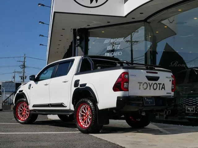 Toyota Hilux 2022 — миниатюра 4