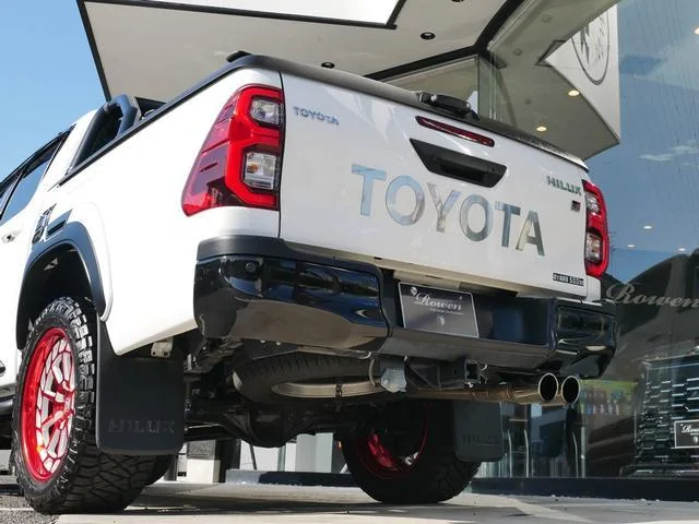 Toyota Hilux 2022 — миниатюра 5